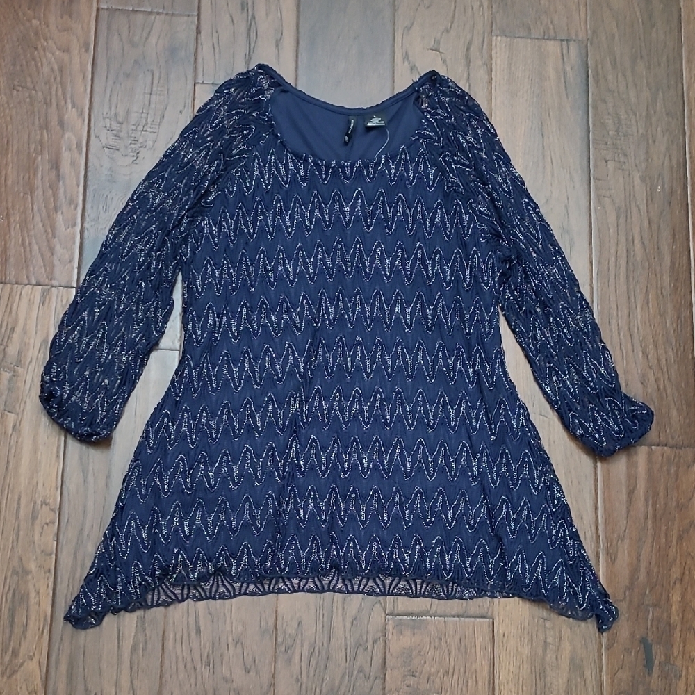 NWT New Directions Navy Blue with Silver Threading Top size Large